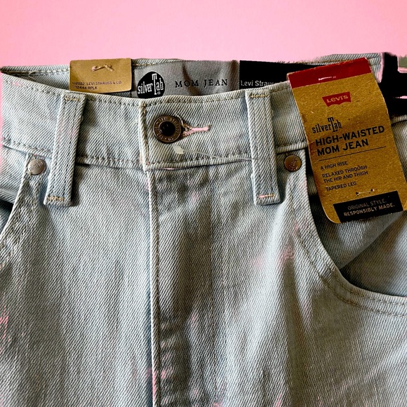 LEVI’S STRETCH MOM JEANS💞 - Picture 2 of 5